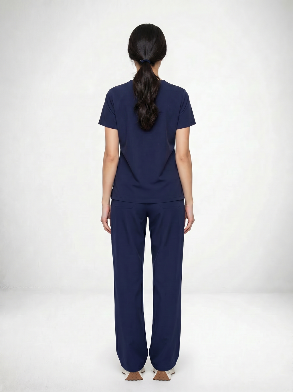 Lila — Women's 3 pocket scrub top